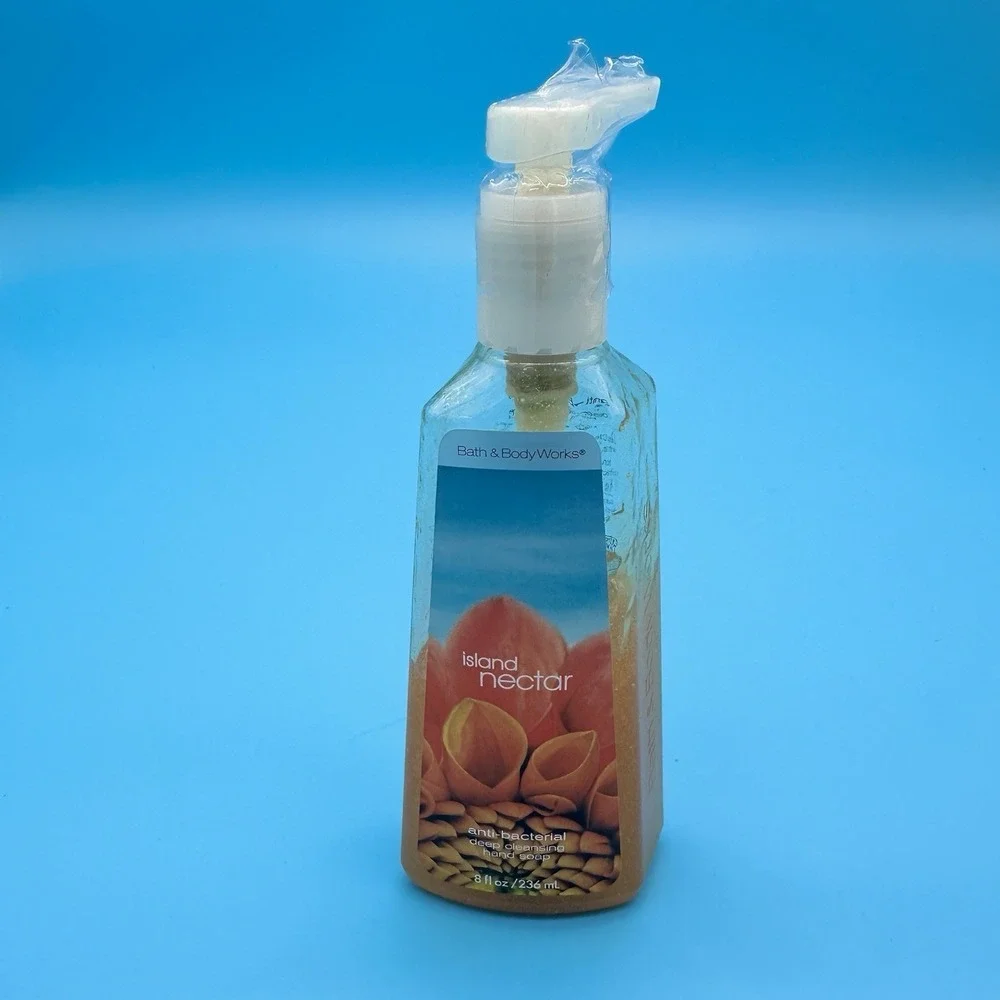 Bath & Body Works‎ Island Nectar Anti-Bacterial Deep Cleansing Hand Soap Sealed